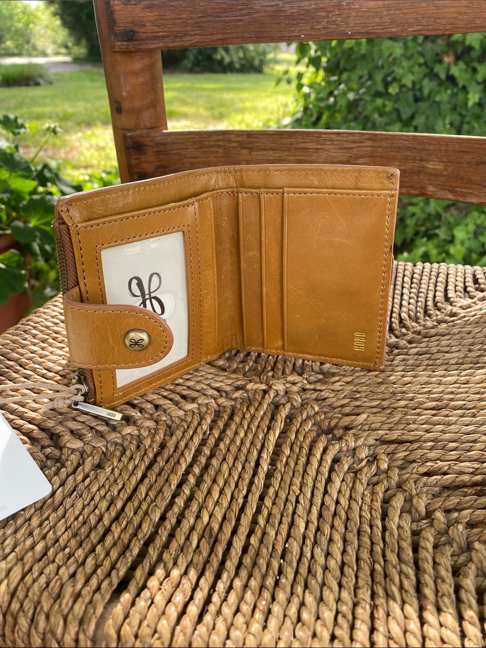 HOBO Tan Leather Snap Card Wallet - Picture 4 of 8